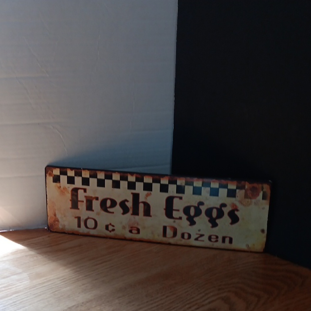 Vintage Style Fresh Eggs Sign